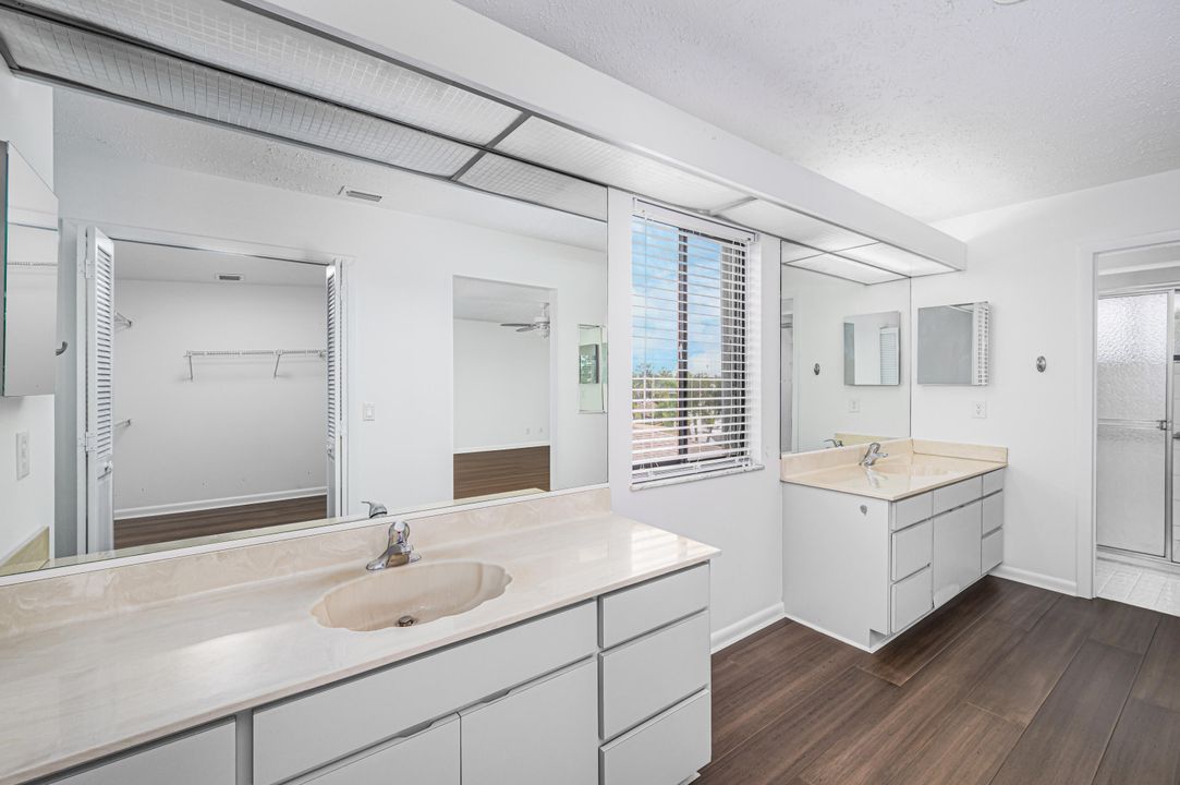 Activo con contrato: $999,000 (4 camas, 3 baños, 2759 Pies cuadrados)