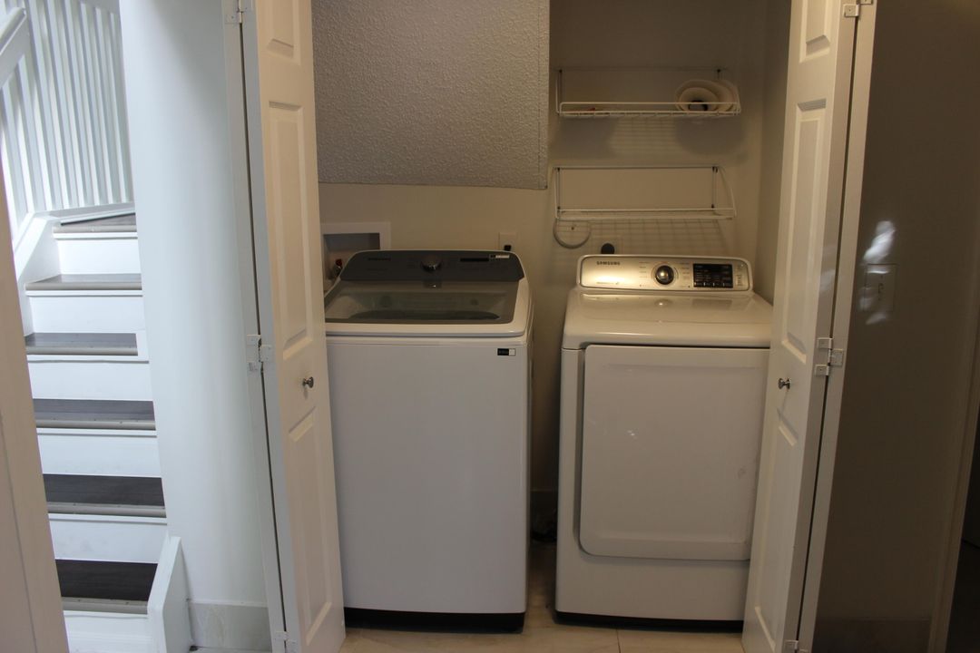 For Sale: $450,000 (3 beds, 2 baths, 1680 Square Feet)