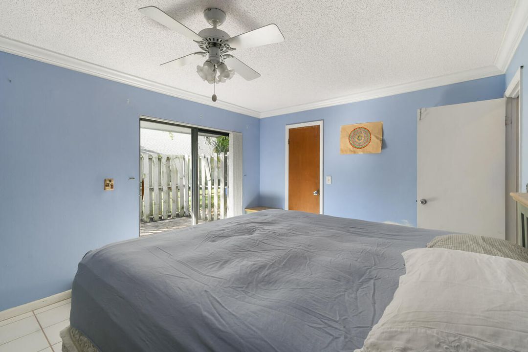 На продажу: $208,888 (1 спален, 1 ванн, 700 Квадратных фут)