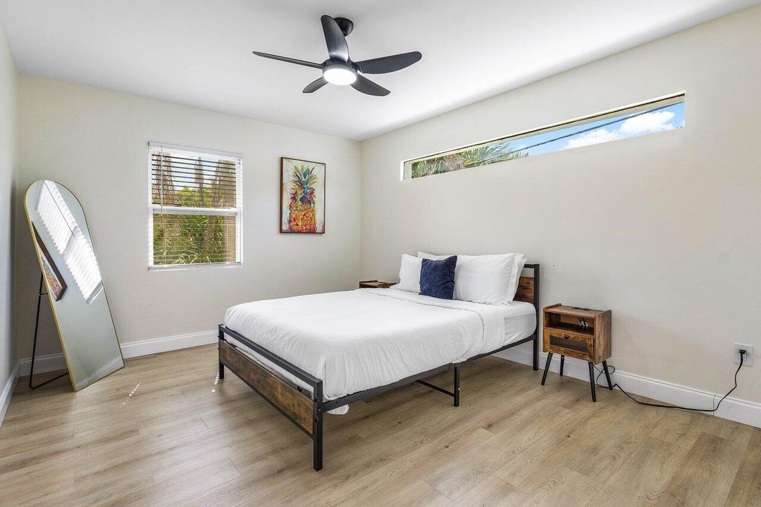 Active With Contract: $1,500,000 (6 beds, 3 baths, 2367 Square Feet)