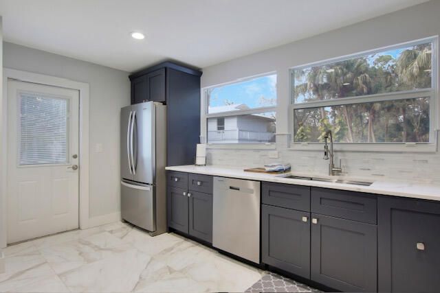 Active With Contract: $927,900 (5 beds, 4 baths, 2279 Square Feet)