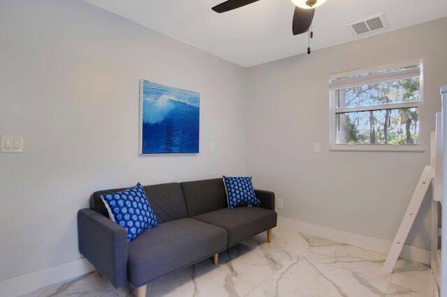 Active With Contract: $927,900 (5 beds, 4 baths, 2279 Square Feet)