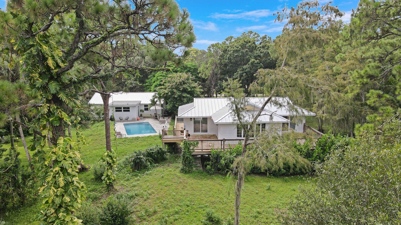 Active With Contract: $927,900 (5 beds, 4 baths, 2279 Square Feet)