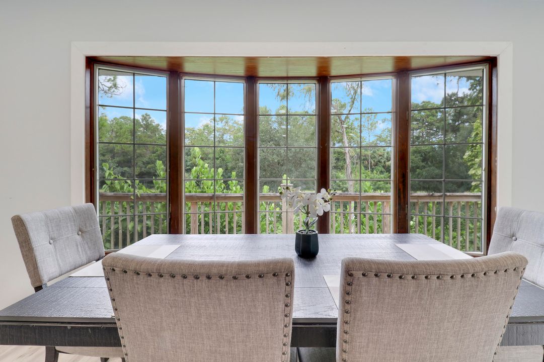 Active With Contract: $927,900 (5 beds, 4 baths, 2279 Square Feet)