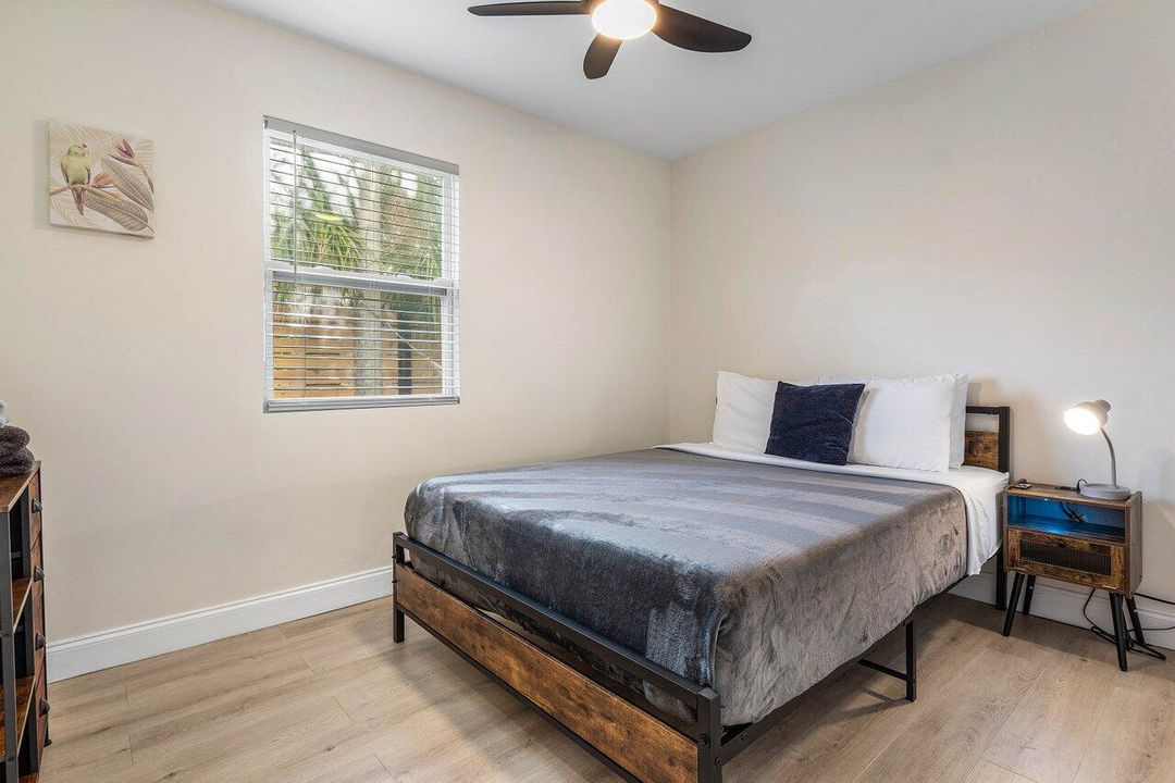 Под контрактом: $1,500,000 (0 спален, 0 ванн, 2367 Квадратных фут)