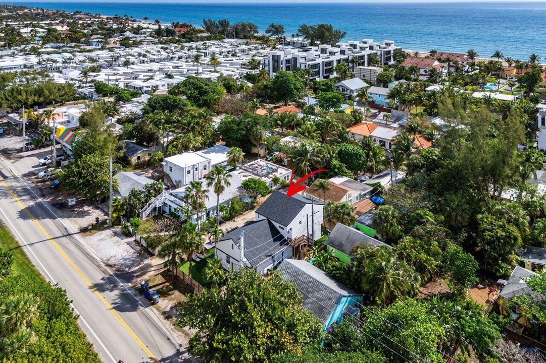 Под контрактом: $1,500,000 (0 спален, 0 ванн, 2367 Квадратных фут)