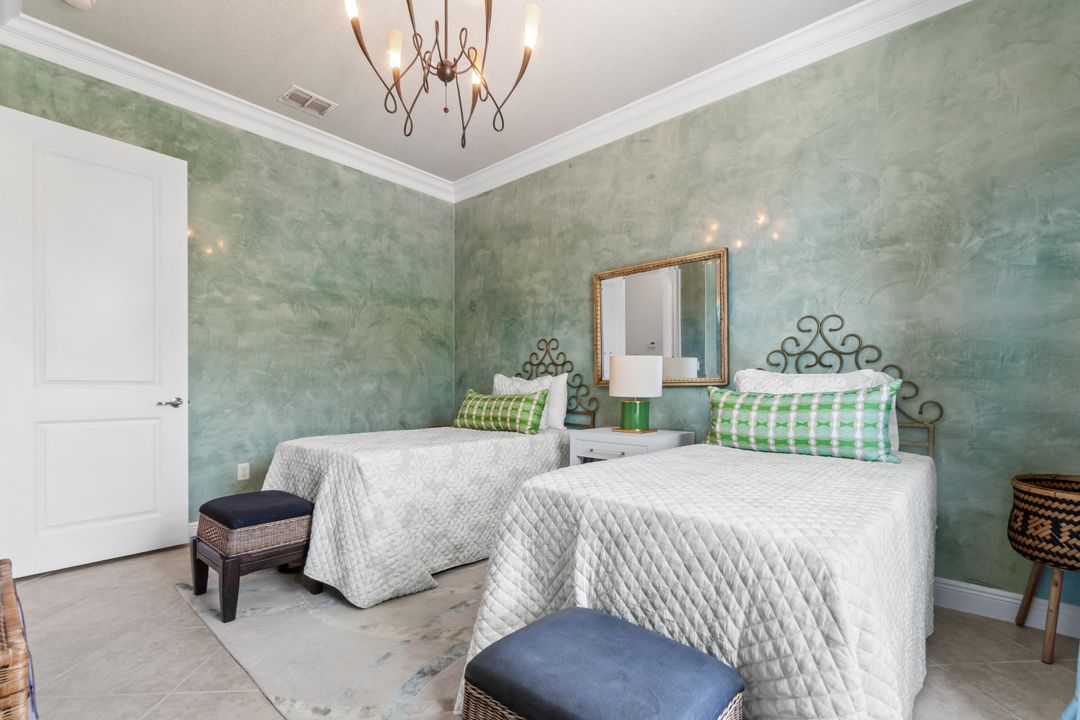 For Sale: $725,000 (3 beds, 2 baths, 1844 Square Feet)