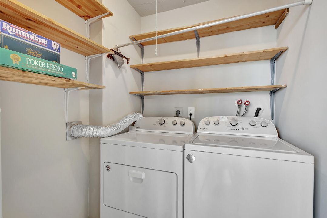 For Sale: $108,500 (1 beds, 1 baths, 760 Square Feet)