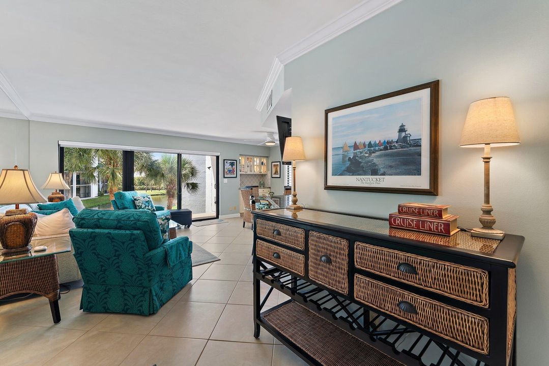 Под контрактом: $6,800 (2 спален, 2 ванн, 1183 Квадратных фут)