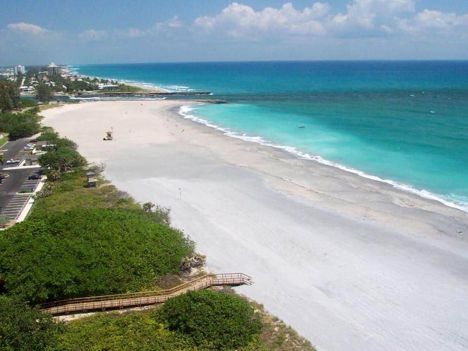 Под контрактом: $6,800 (2 спален, 2 ванн, 1183 Квадратных фут)