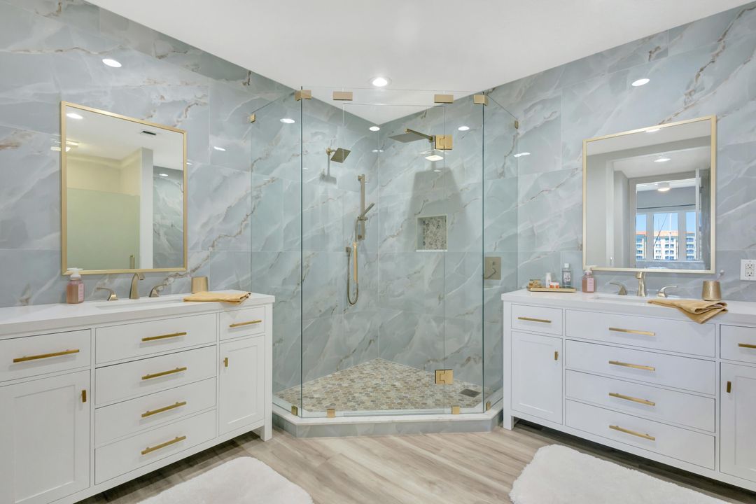 Active With Contract: $436,500 (2 beds, 2 baths, 1989 Square Feet)