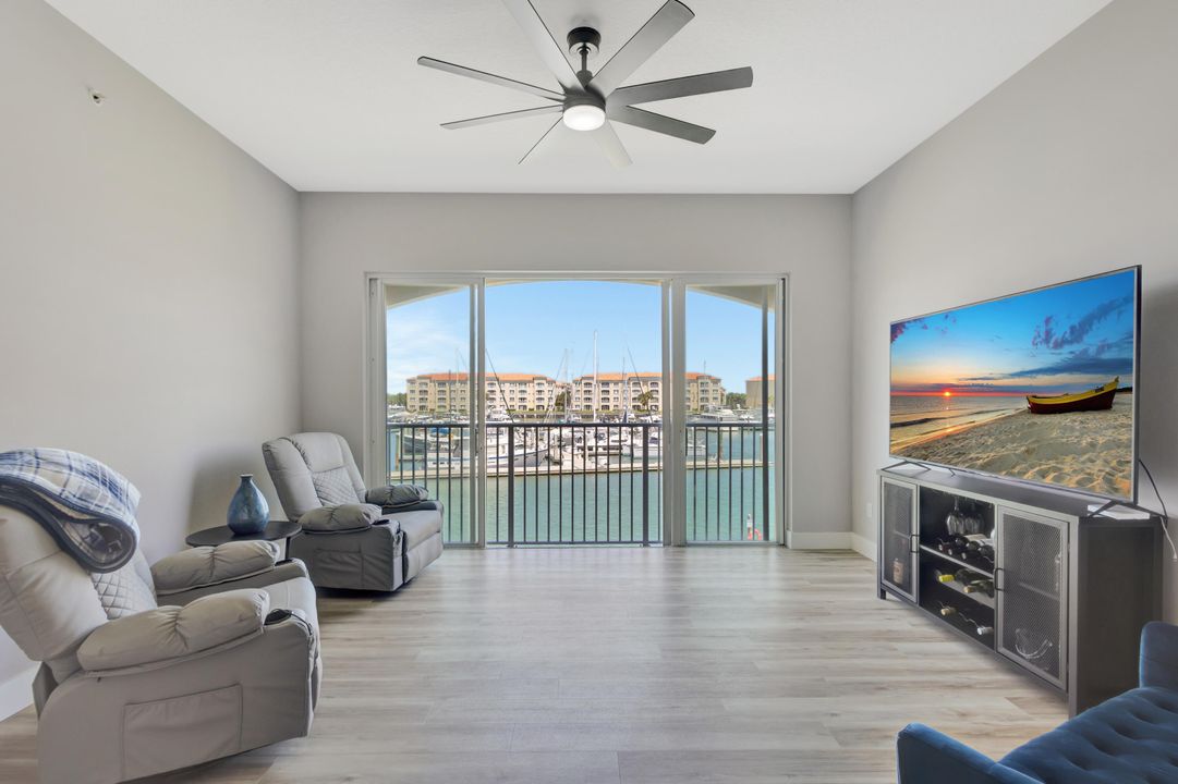 Active With Contract: $436,500 (2 beds, 2 baths, 1989 Square Feet)