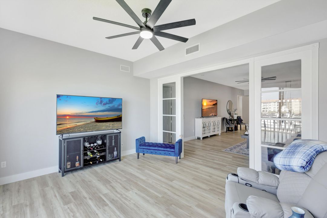 Active With Contract: $436,500 (2 beds, 2 baths, 1989 Square Feet)