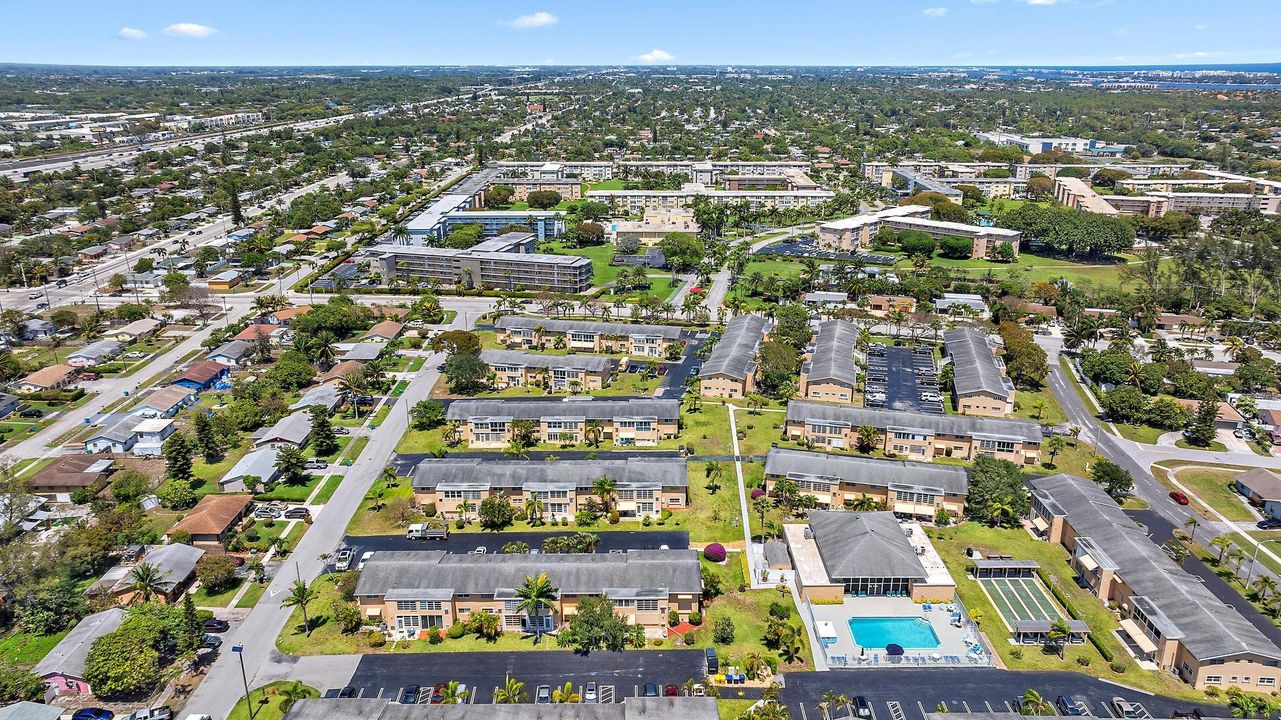 Active With Contract: $79,000 (1 beds, 1 baths, 624 Square Feet)