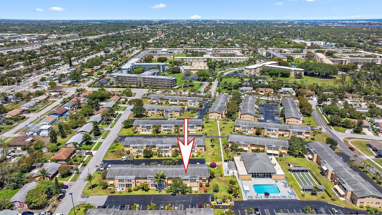 Active With Contract: $79,000 (1 beds, 1 baths, 624 Square Feet)