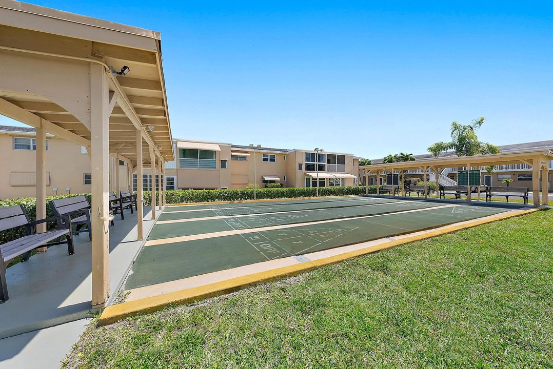 Active With Contract: $79,000 (1 beds, 1 baths, 624 Square Feet)