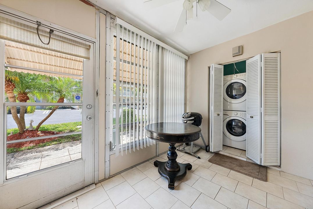Active With Contract: $79,000 (1 beds, 1 baths, 624 Square Feet)