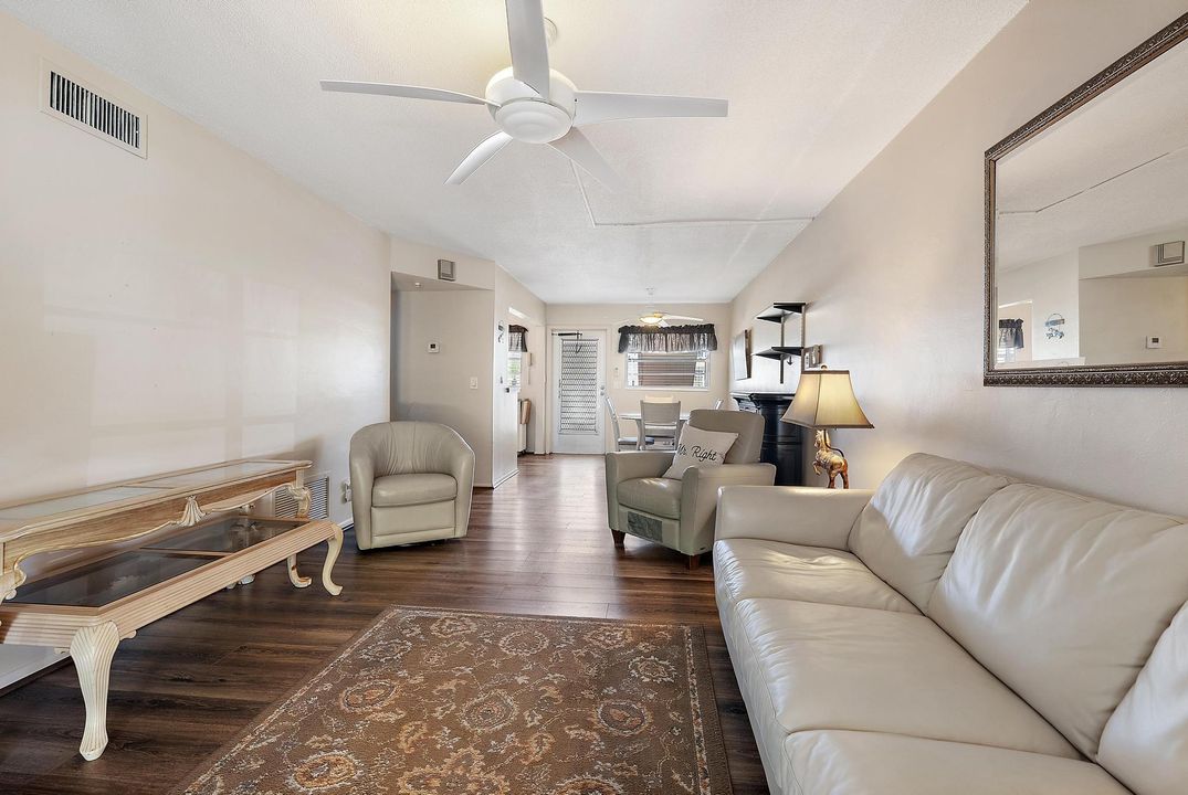 Active With Contract: $79,000 (1 beds, 1 baths, 624 Square Feet)
