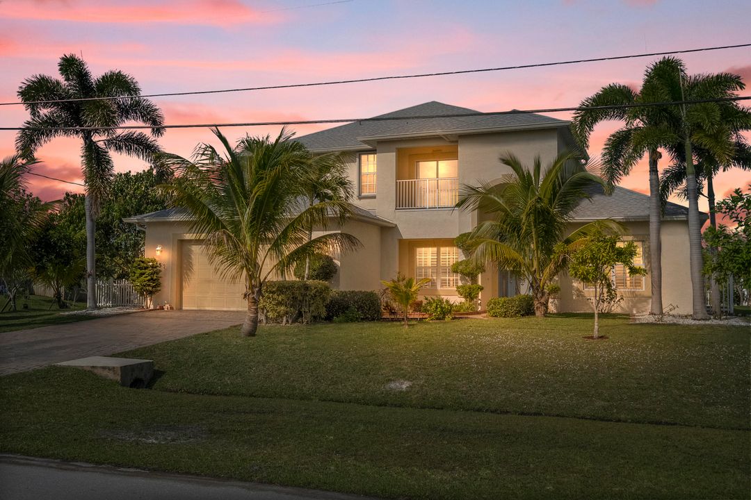 最近售出: $585,000 (3 贝兹, 2 浴室, 3061 平方英尺)