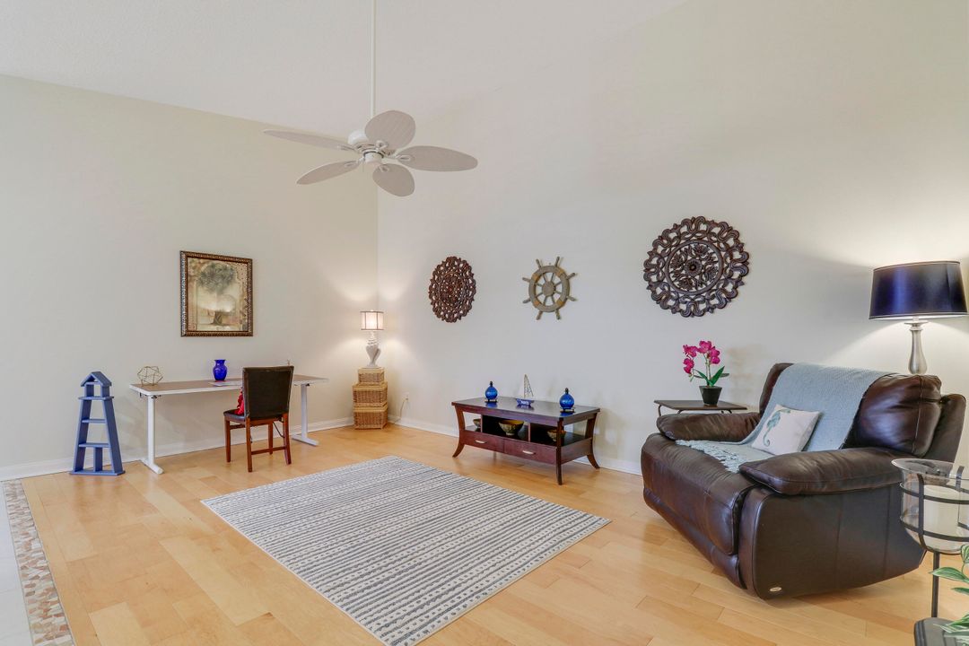 Под контрактом: $2,800 (2 спален, 2 ванн, 1680 Квадратных фут)