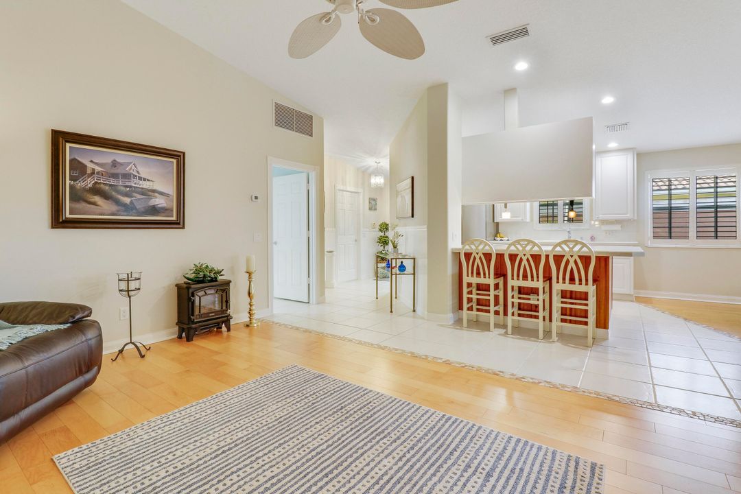 Под контрактом: $2,800 (2 спален, 2 ванн, 1680 Квадратных фут)