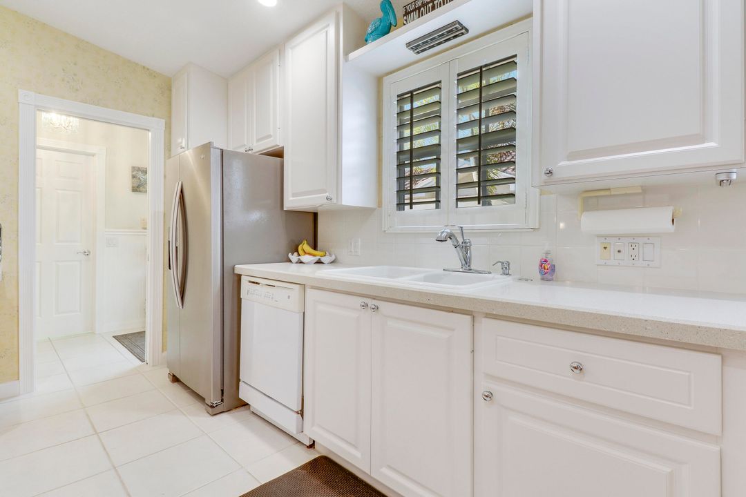 Под контрактом: $2,800 (2 спален, 2 ванн, 1680 Квадратных фут)