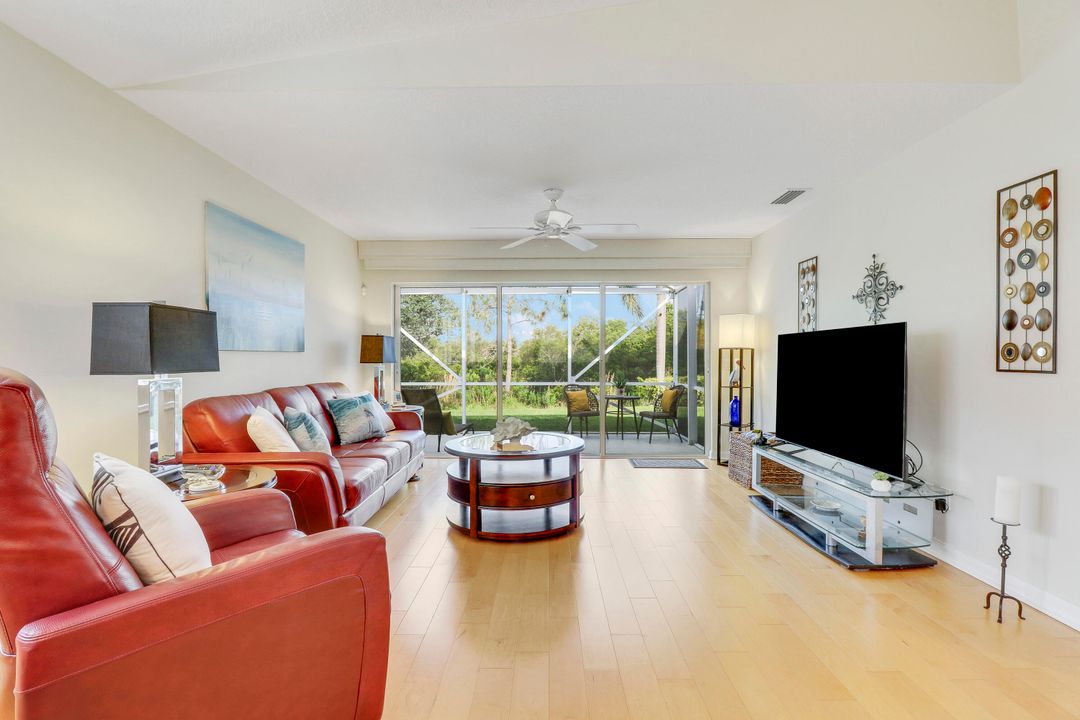 Под контрактом: $2,800 (2 спален, 2 ванн, 1680 Квадратных фут)