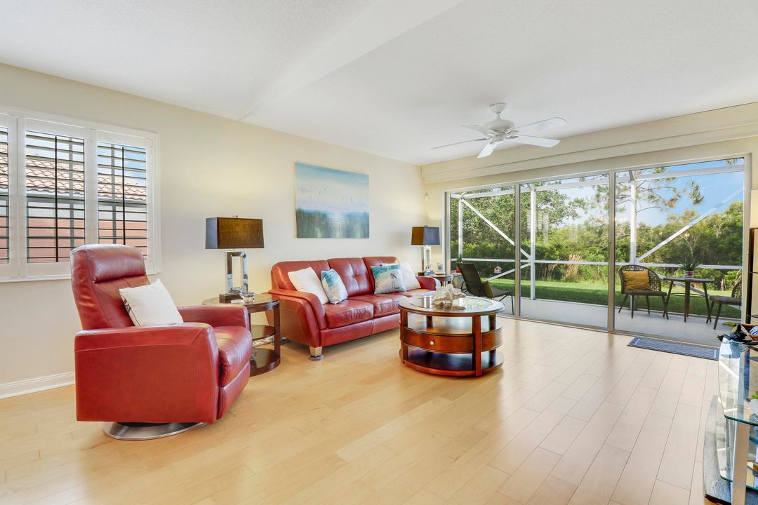 Под контрактом: $2,800 (2 спален, 2 ванн, 1680 Квадратных фут)