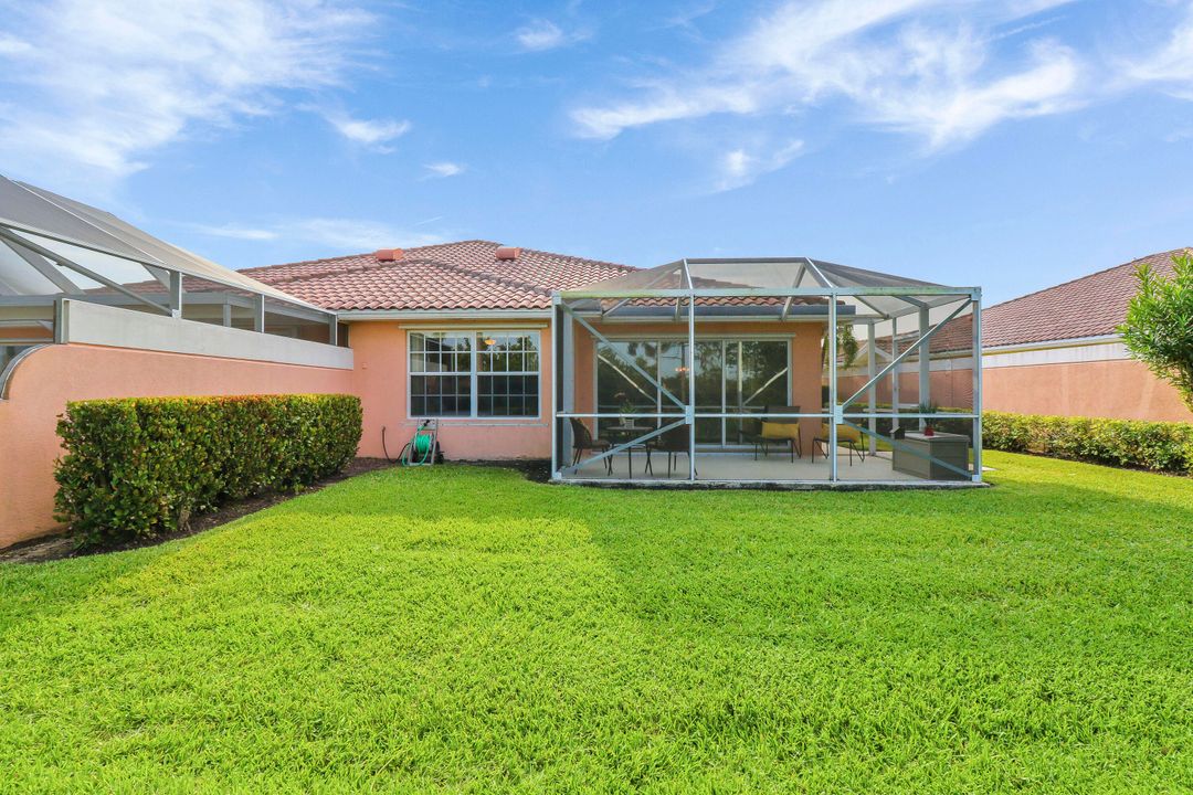 Под контрактом: $2,800 (2 спален, 2 ванн, 1680 Квадратных фут)