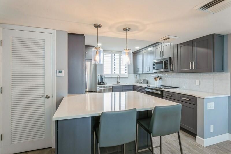 Под контрактом: $9,000 (2 спален, 2 ванн, 1270 Квадратных фут)