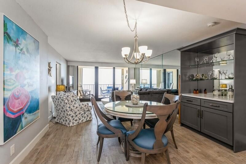 Под контрактом: $9,000 (2 спален, 2 ванн, 1270 Квадратных фут)