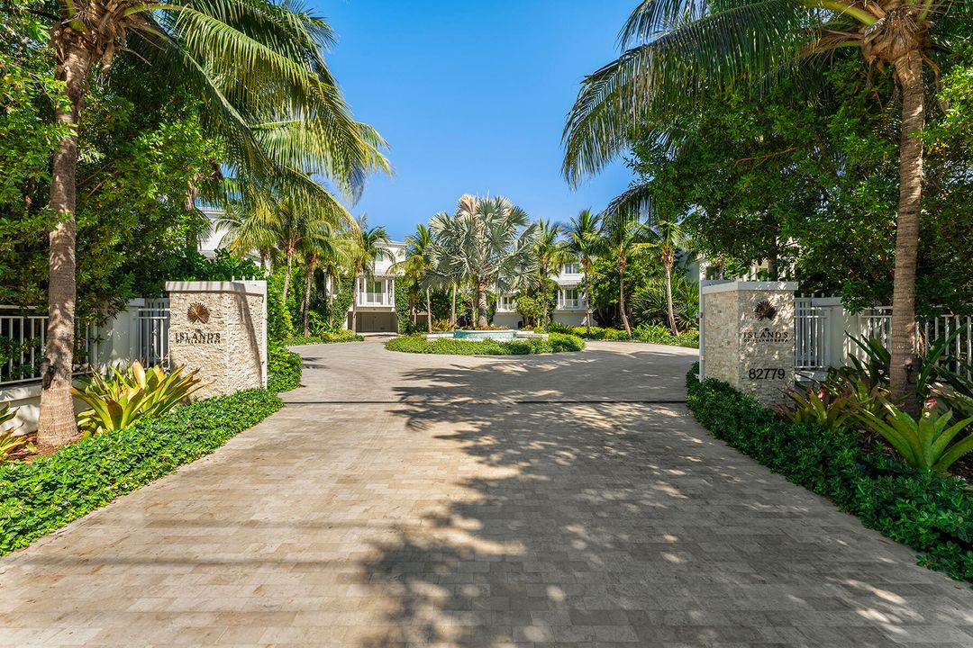 Vendido Recientemente: $5,990,000 (4 camas, 4 baños, 2574 Pies cuadrados)