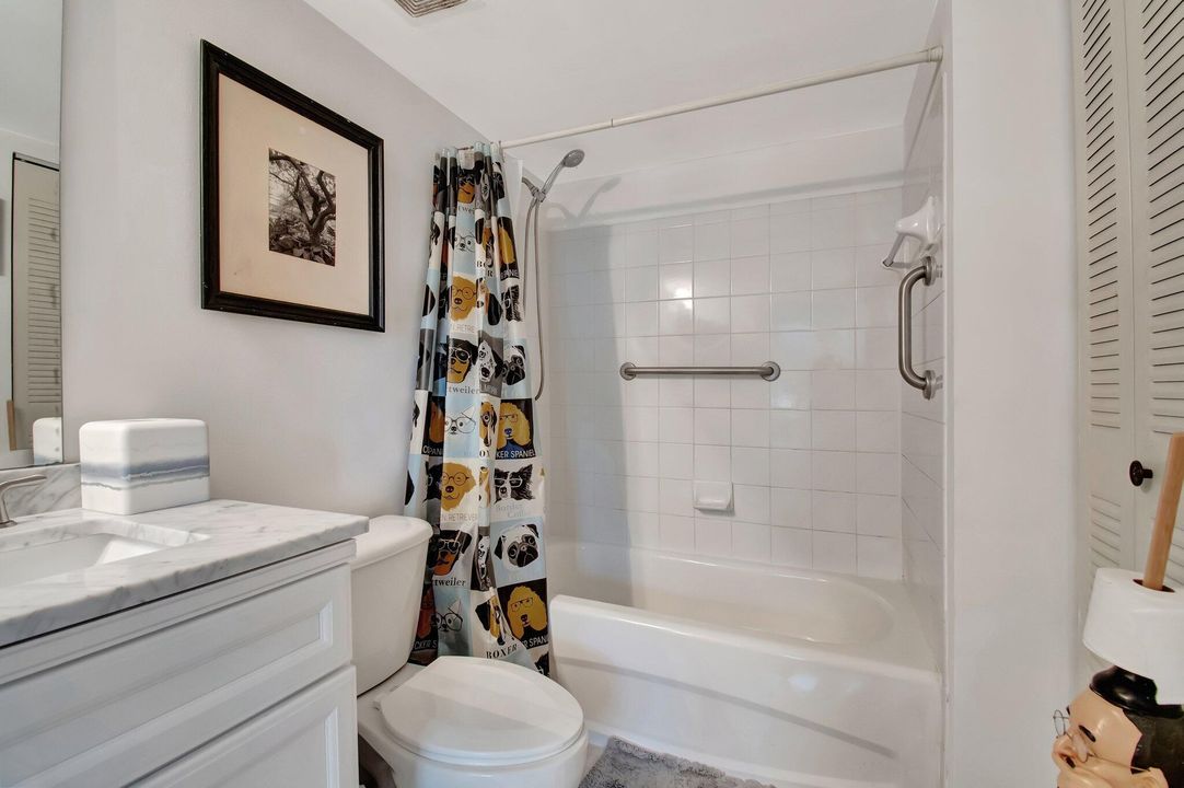 На продажу: $329,500 (2 спален, 2 ванн, 1061 Квадратных фут)