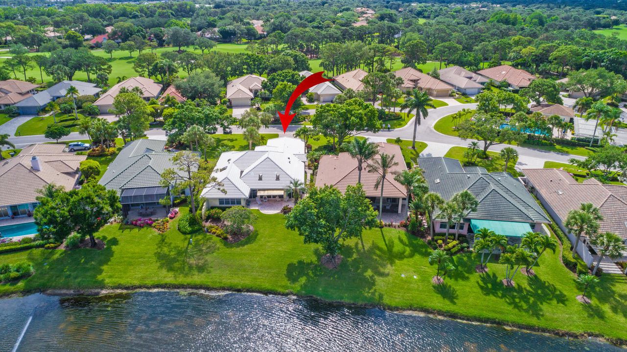 En Venta: $689,900 (3 camas, 2 baños, 2636 Pies cuadrados)