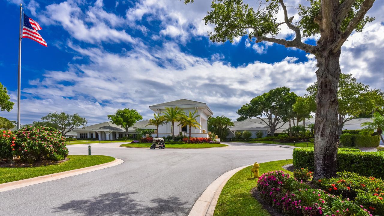 En Venta: $689,900 (3 camas, 2 baños, 2636 Pies cuadrados)