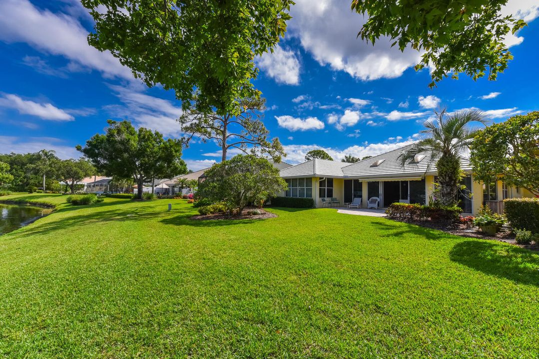 En Venta: $689,900 (3 camas, 2 baños, 2636 Pies cuadrados)