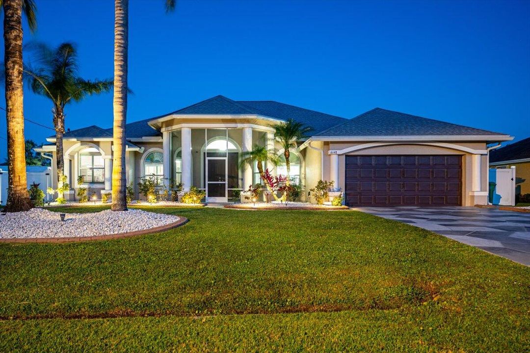 Active With Contract: $645,000 (4 beds, 3 baths, 2547 Square Feet)