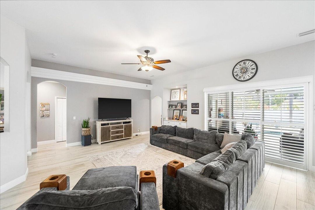 Active With Contract: $645,000 (4 beds, 3 baths, 2547 Square Feet)