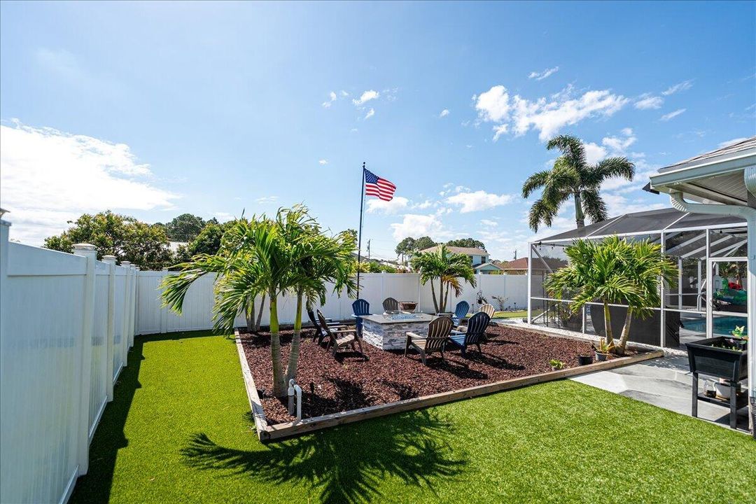 Active With Contract: $645,000 (4 beds, 3 baths, 2547 Square Feet)