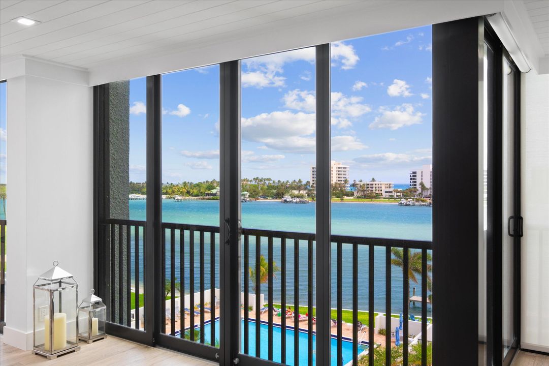 Active With Contract: $1,185,000 (2 beds, 2 baths, 1639 Square Feet)