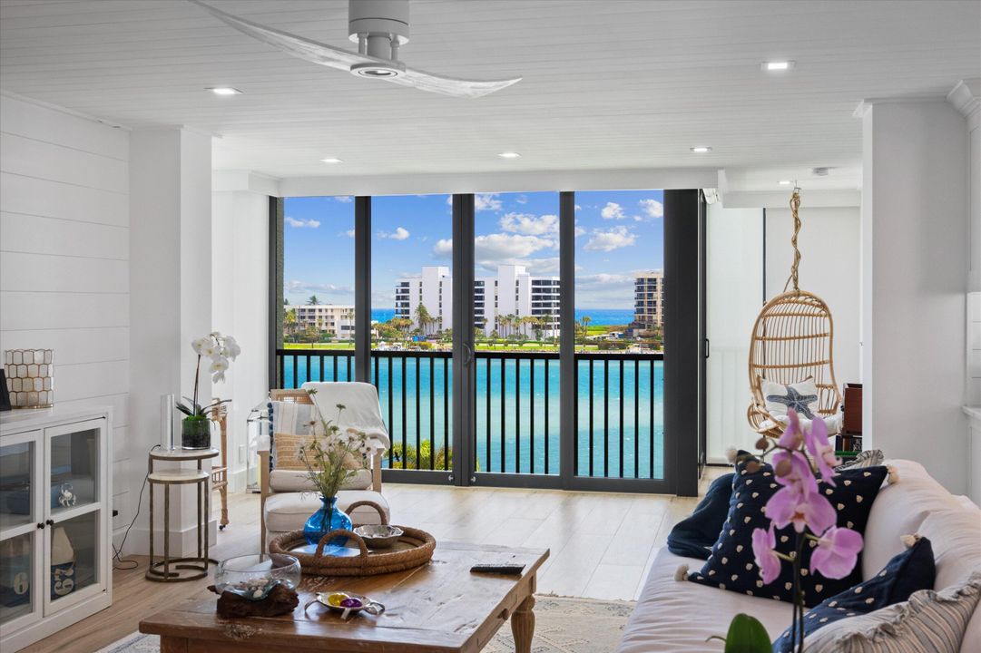 Active With Contract: $1,185,000 (2 beds, 2 baths, 1639 Square Feet)