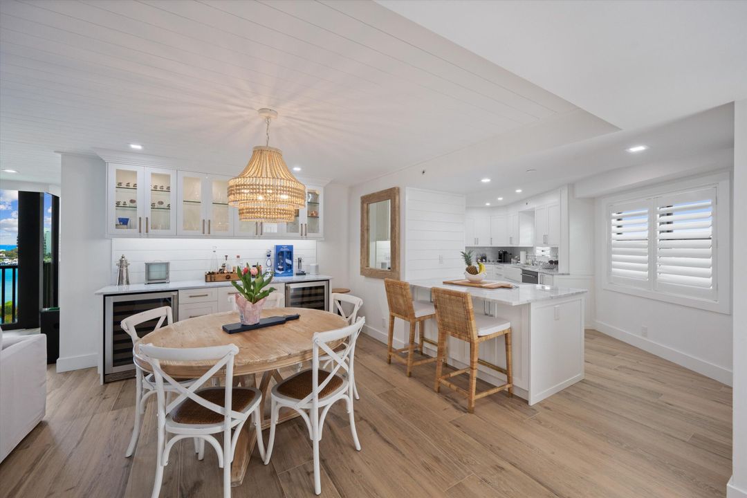 Active With Contract: $1,185,000 (2 beds, 2 baths, 1639 Square Feet)