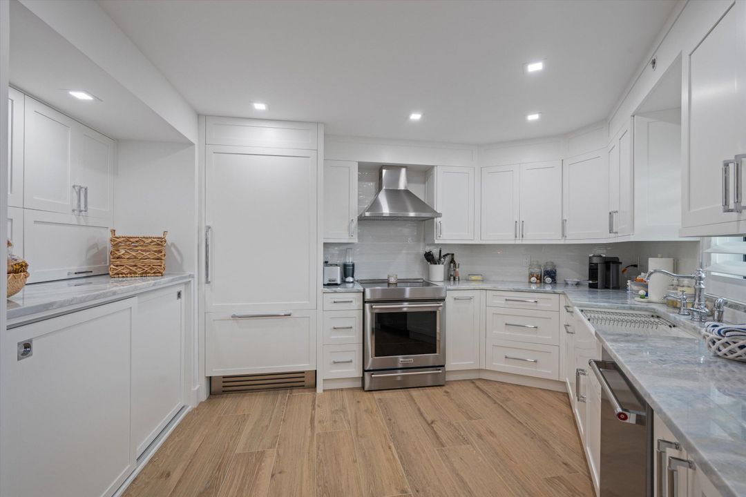 Active With Contract: $1,185,000 (2 beds, 2 baths, 1639 Square Feet)