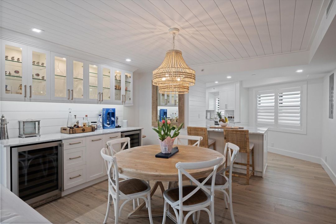 Active With Contract: $1,185,000 (2 beds, 2 baths, 1639 Square Feet)