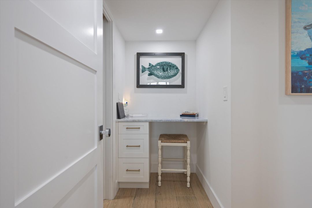 Active With Contract: $1,185,000 (2 beds, 2 baths, 1639 Square Feet)