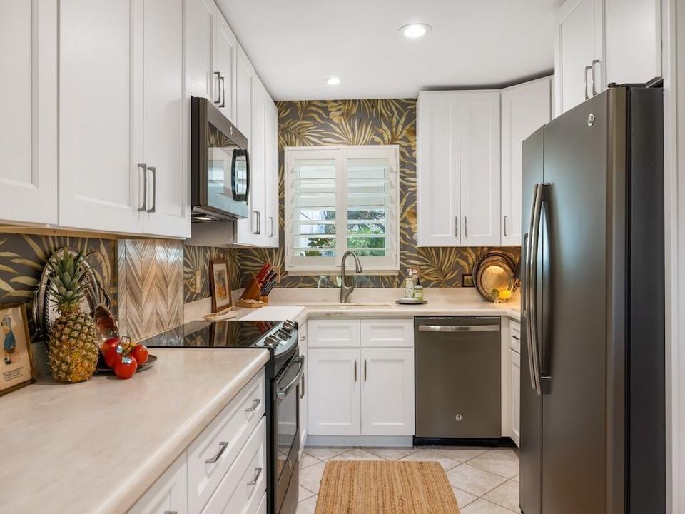 For Sale: $469,000 (2 beds, 2 baths, 1475 Square Feet)