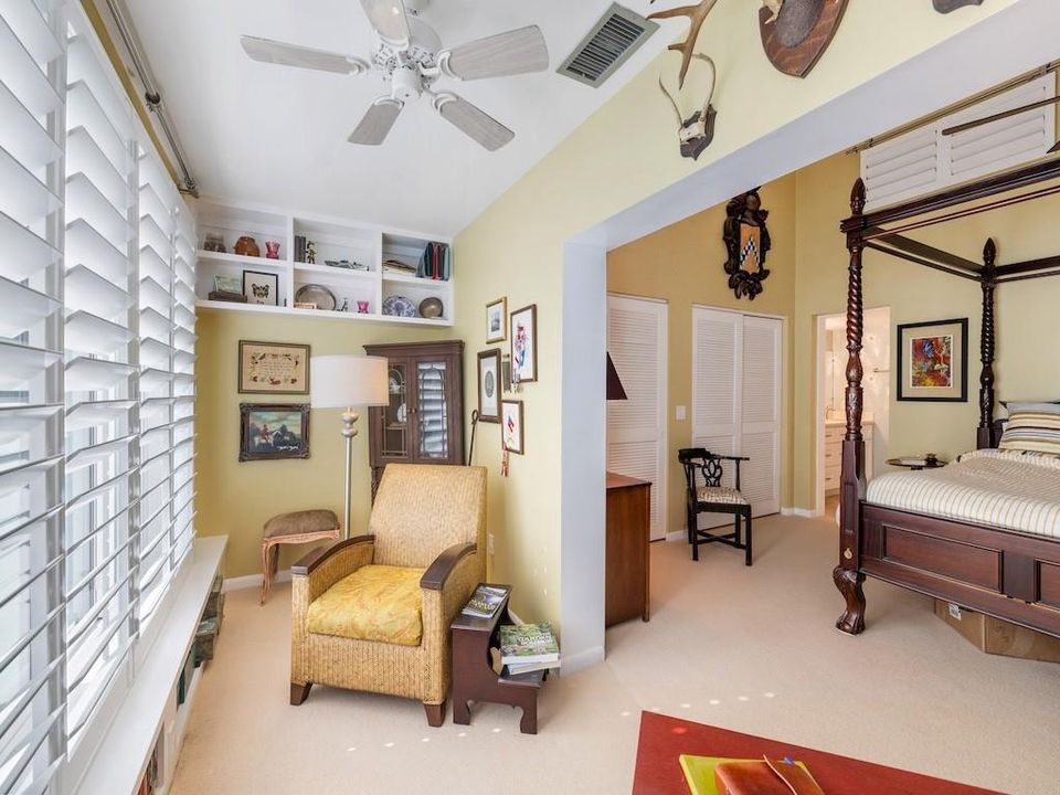 For Sale: $469,000 (2 beds, 2 baths, 1475 Square Feet)