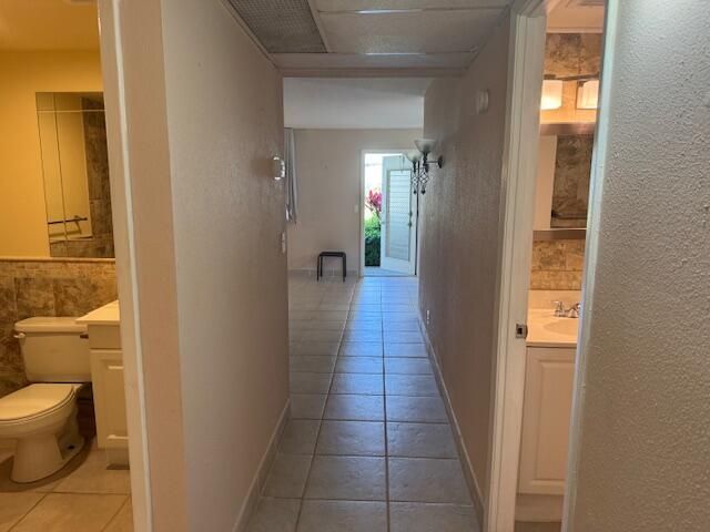 For Sale: $76,999 (2 beds, 2 baths, 880 Square Feet)