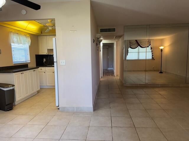 For Sale: $76,999 (2 beds, 2 baths, 880 Square Feet)