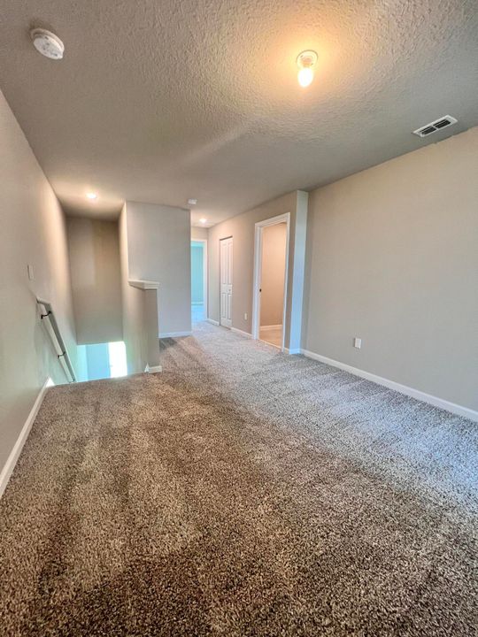 Active With Contract: $2,850 (3 beds, 2 baths, 1808 Square Feet)